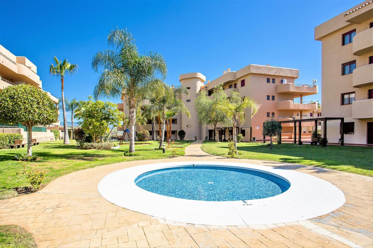 Ferienwohnung Lets In The Sun Blue Cala La Cala De Mijas Exterior foto